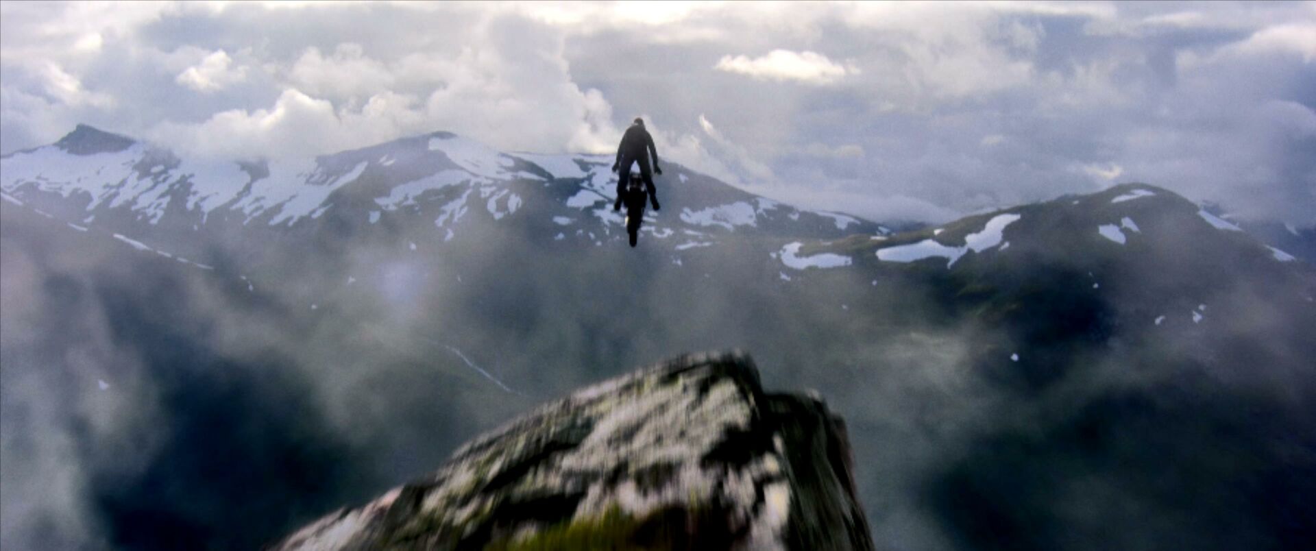 【电影】度盘 4K/60帧 碟中谍7致命清算(上)Mission.Impossible.7.Dead.Reckoning.Part.One 【10.9G+字幕+种子】 【碟中谍7】【4K60帧】【国英音轨】.mkv_20231002_043256572